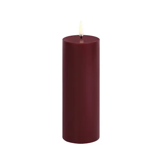 Wochenendangebot Stumpenkerze LED 5,8x15,2 cm Wine Rot/Smooth - Uyuni Lighting