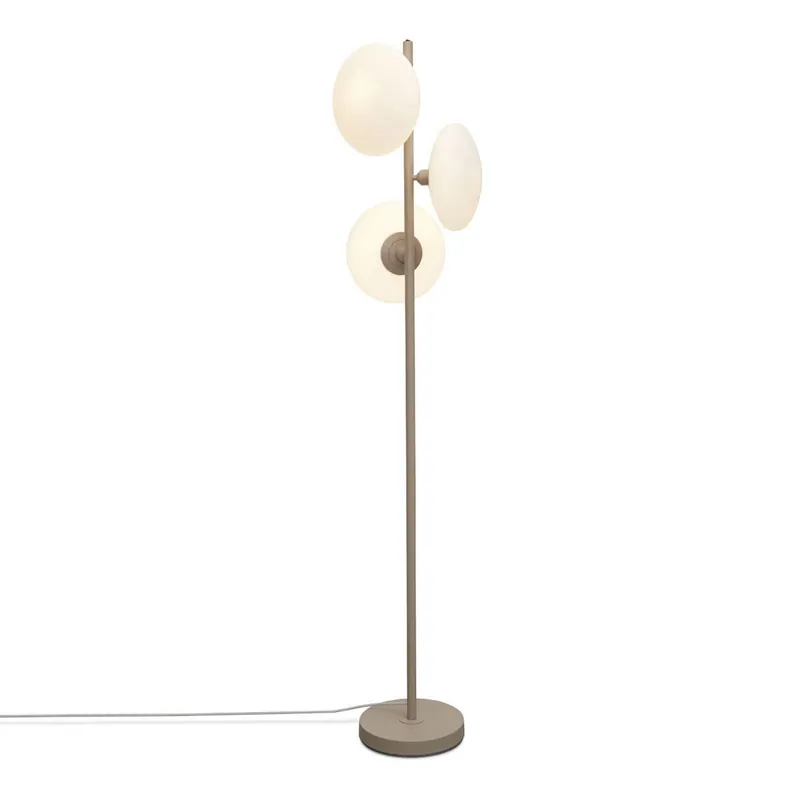 Graue skandinavische Glas-Metall-Stehlampe It’s About RoMi Sapporo Saisonangebot