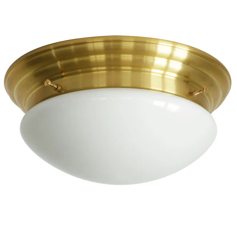 Messing-Plafoniere mit flachem Opalglas Ø 26/37 cm Must-Have