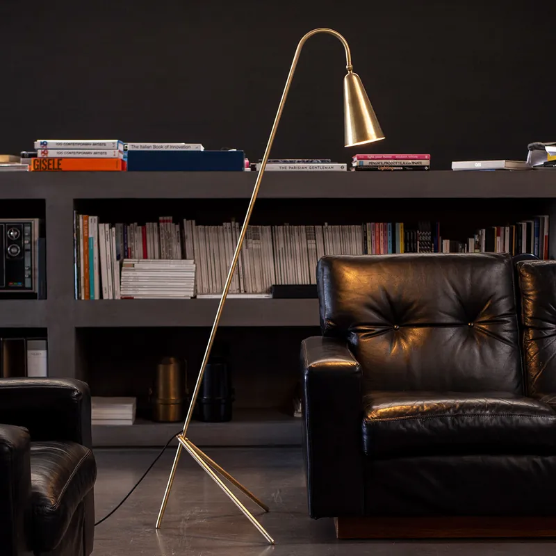 Jetzt Kaufen Dreibein-Design-Stehleuchte aus Messing THINKERBELL