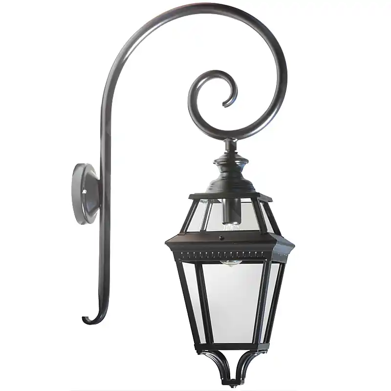 Neue Ware Große Wandleuchte aus Alumium oder Messing mit Bischofstab Place des Vosges 3